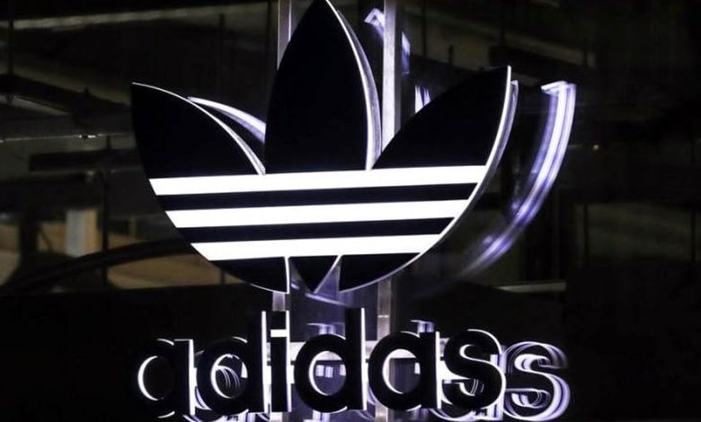Adidas به صورت رسمی با کوین بیس وارد همکاری شد